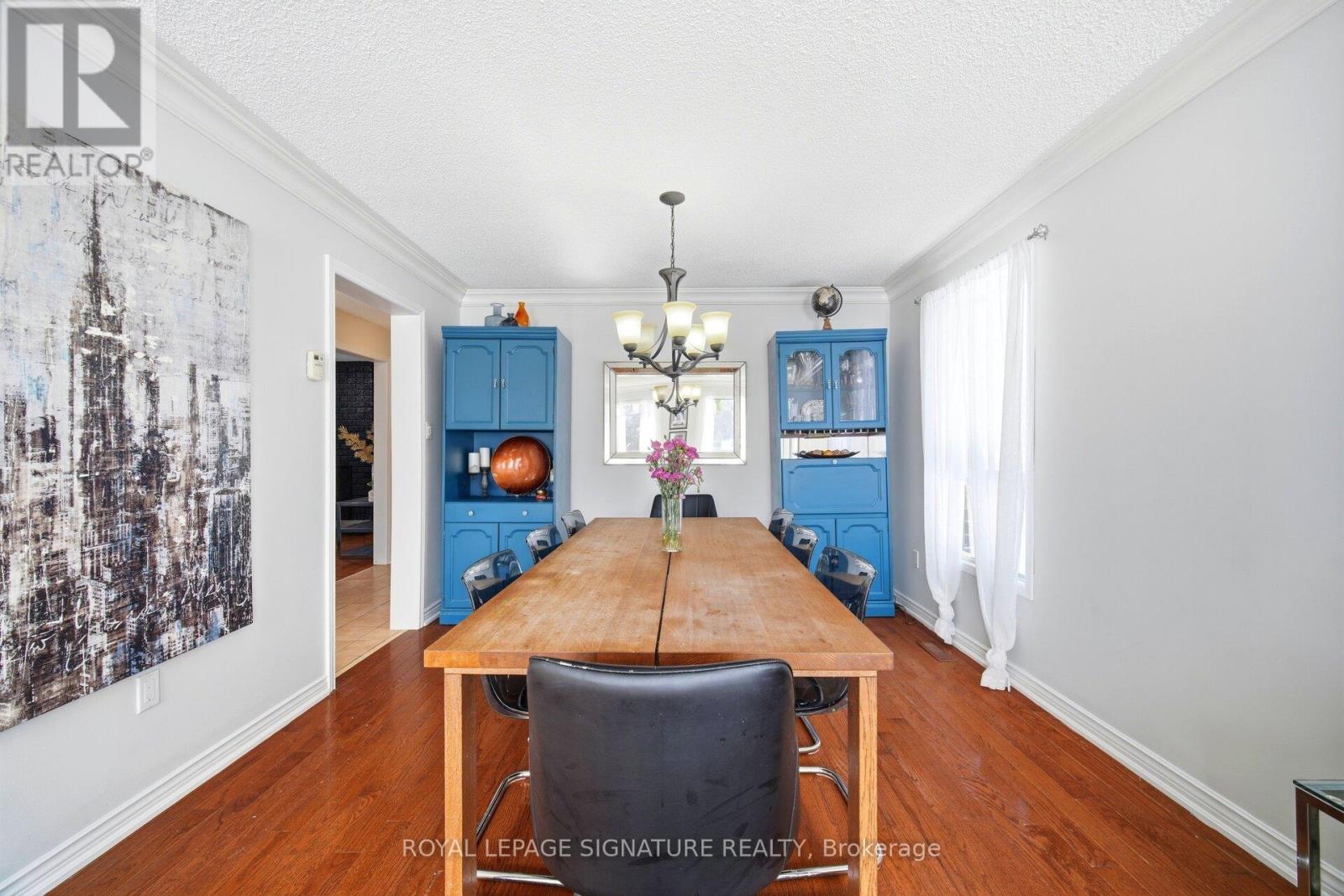 46 Myna Court, Brampton, Ontario  L6S 4H8 - Photo 11 - W12819928