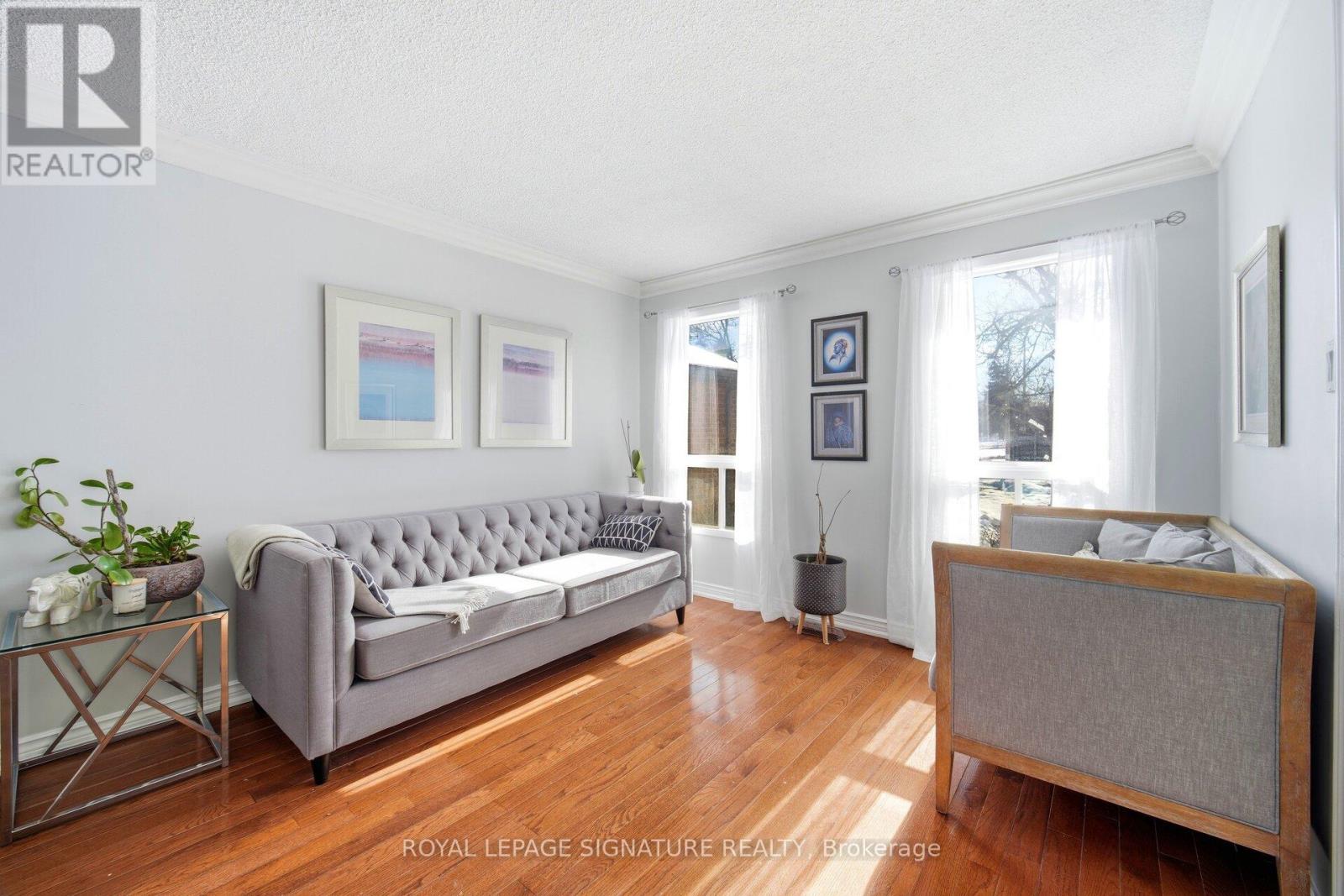 46 Myna Court, Brampton, Ontario  L6S 4H8 - Photo 7 - W12819928