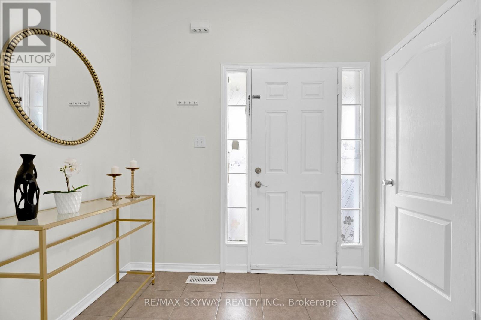 108 Bushmill Circle, Brampton, Ontario  L7A 0K6 - Photo 15 - W12819944