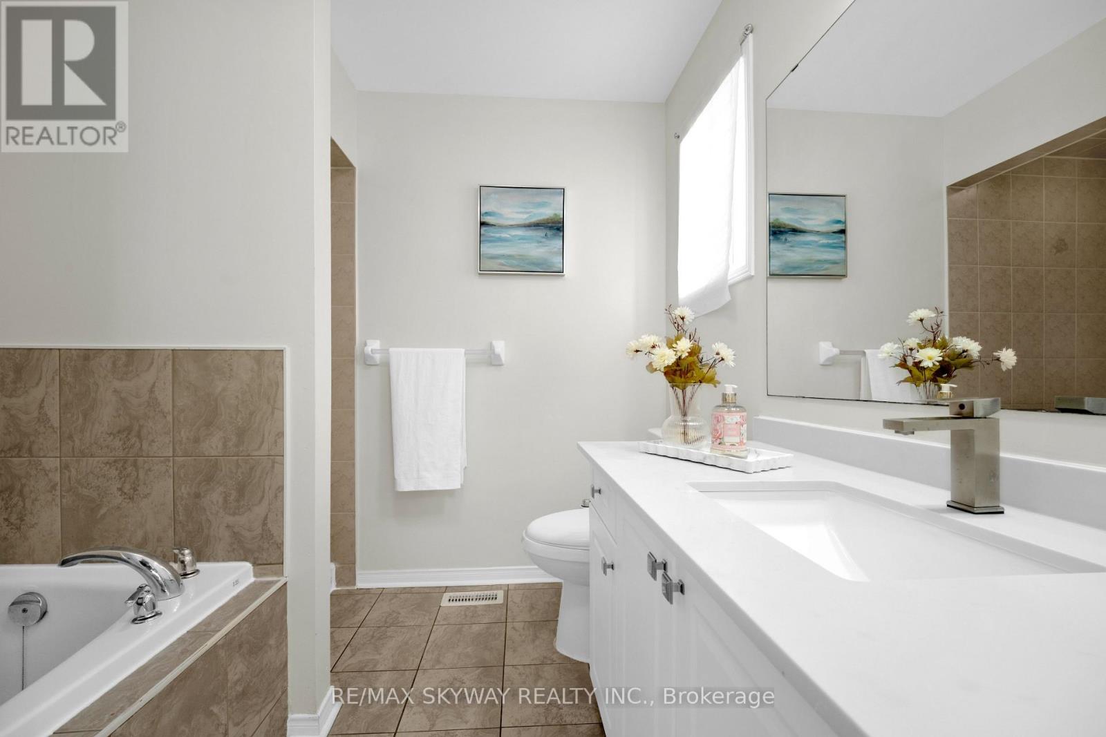 108 Bushmill Circle, Brampton, Ontario  L7A 0K6 - Photo 22 - W12819944