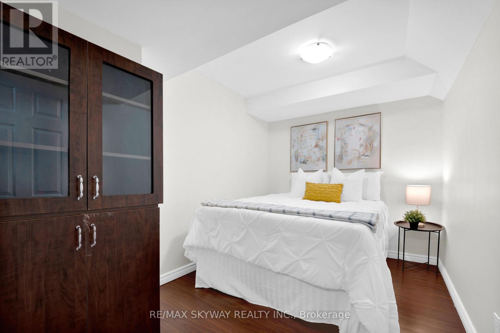 108 Bushmill Circle, Brampton, Ontario  L7A 0K6 - Photo 31 - W12819944