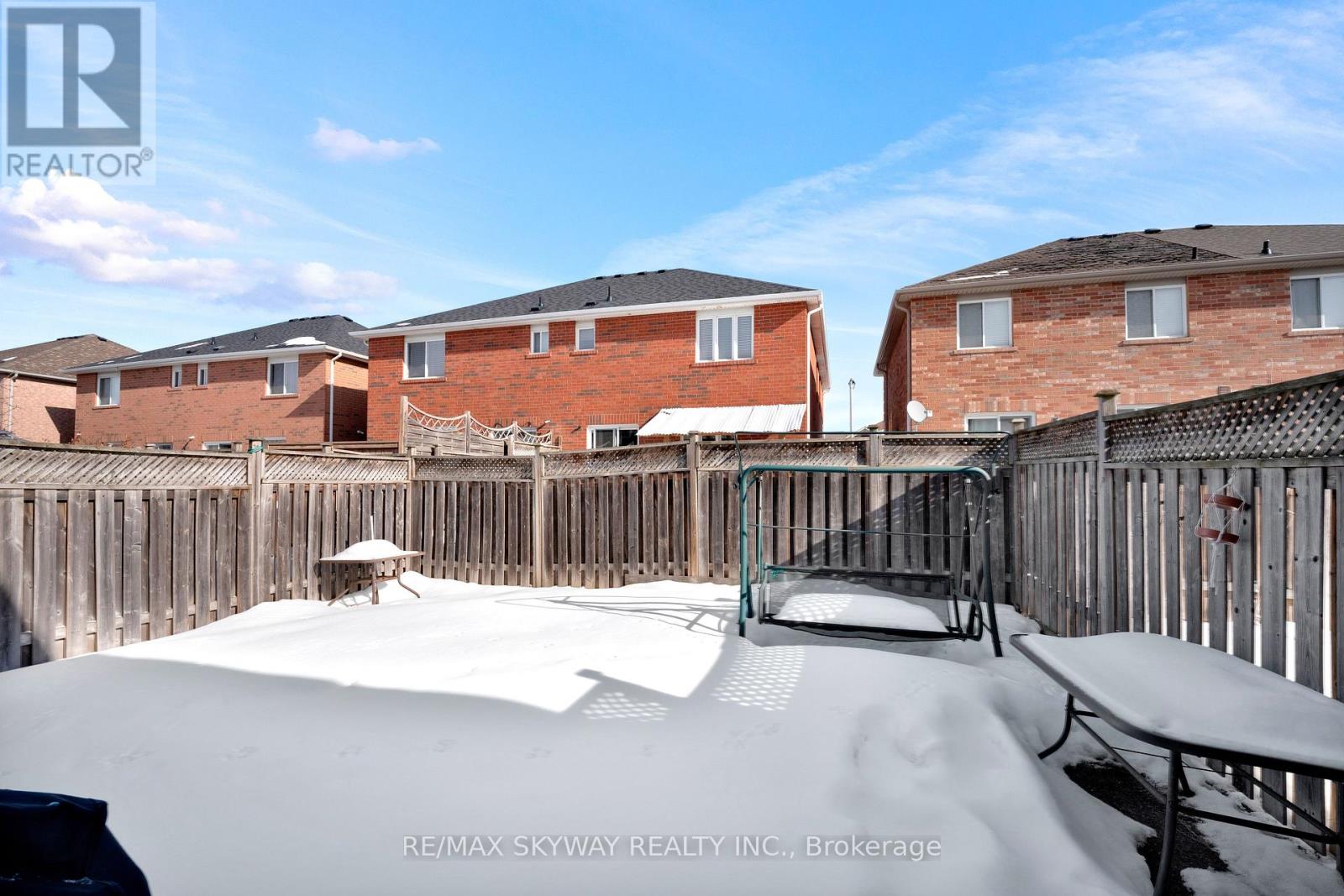 108 Bushmill Circle, Brampton, Ontario  L7A 0K6 - Photo 33 - W12819944