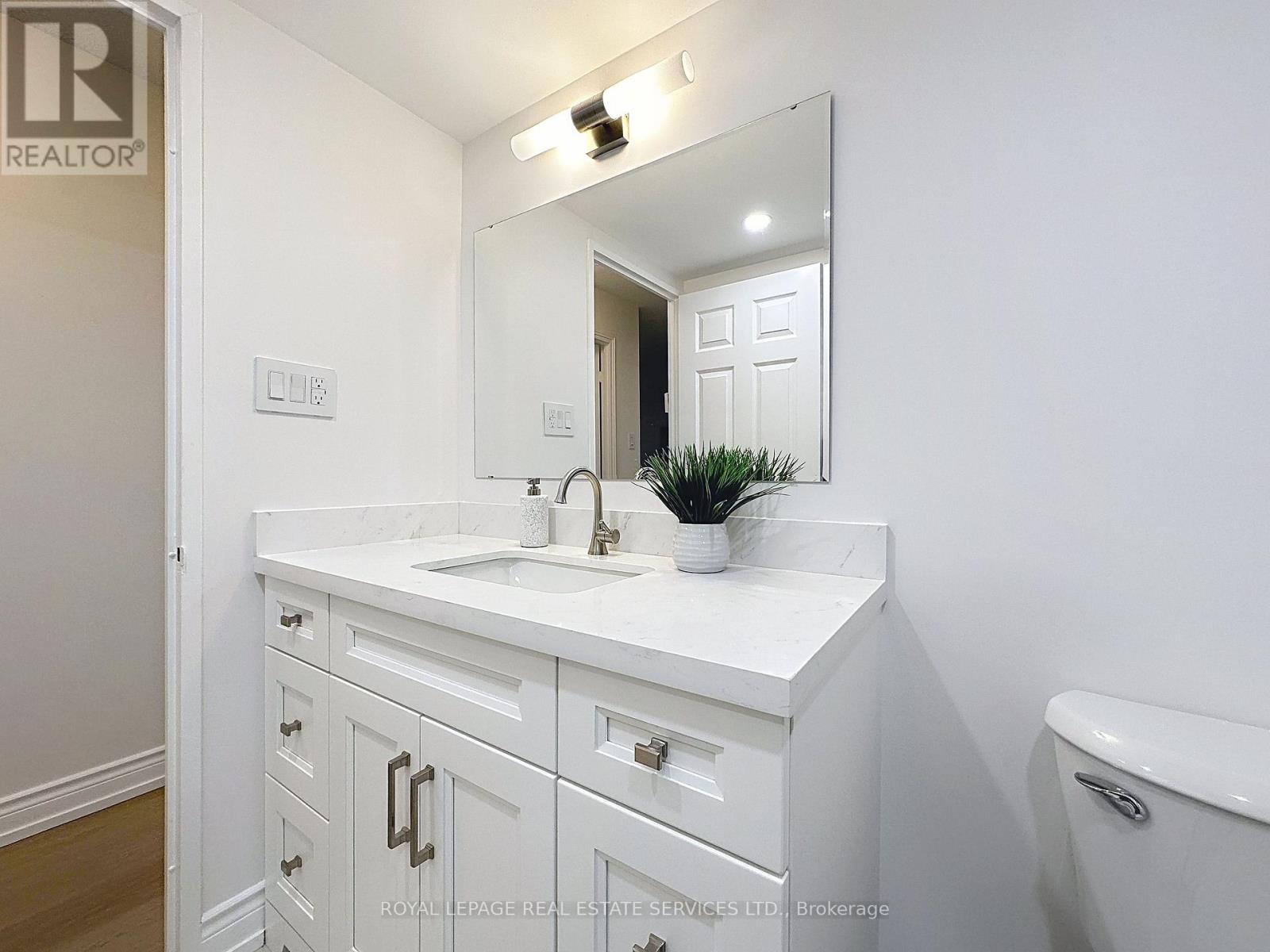 1008 - 95 La Rose Avenue, Toronto, Ontario M9P 3T2 - Photo 27 - W12819988