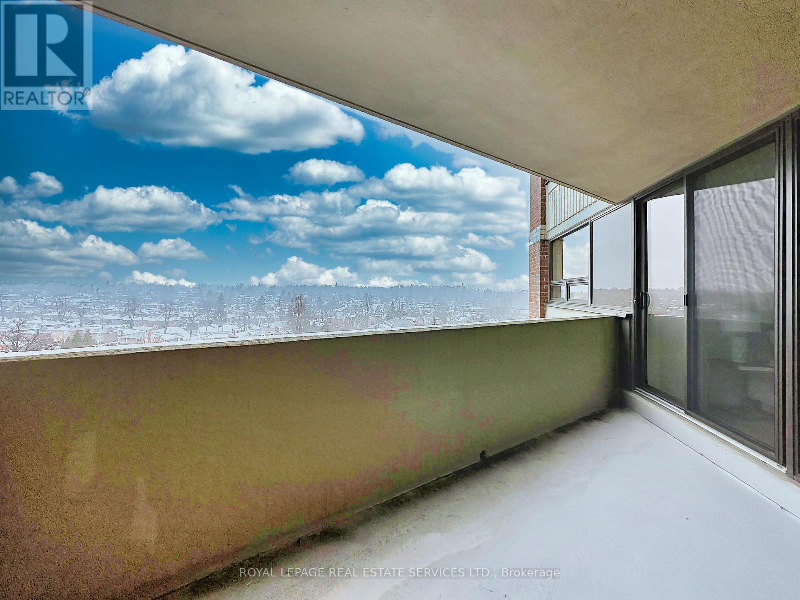 1008 - 95 La Rose Avenue, Toronto, Ontario M9P 3T2 - Photo 32 - W12819988