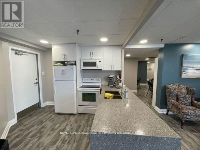 1008 - 95 La Rose Avenue, Toronto, Ontario M9P 3T2 - Photo 34 - W12819988