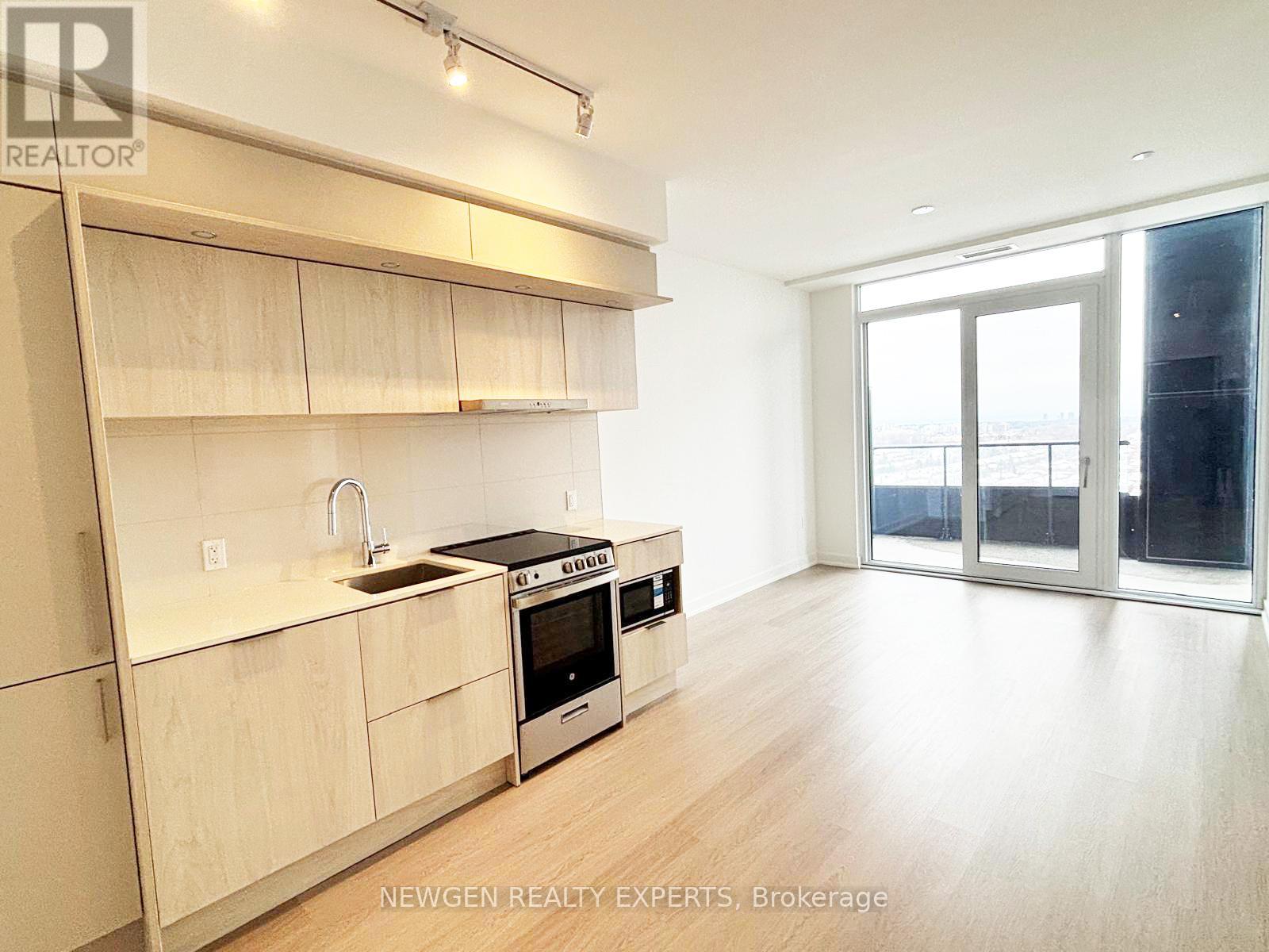 1009 - 448 Burnhamthorpe Road W, Mississauga, Ontario  L5B 4M6 - Photo 7 - W12820032