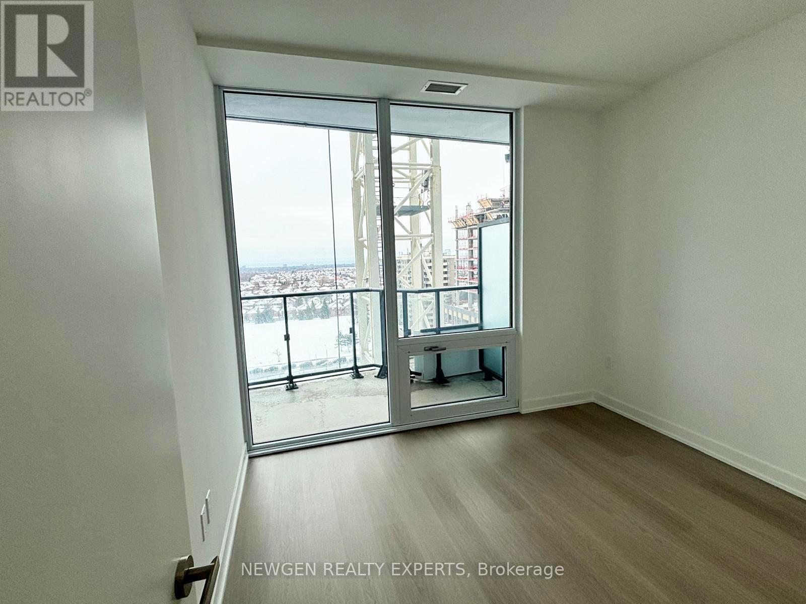 1009 - 448 Burnhamthorpe Road W, Mississauga, Ontario  L5B 4M6 - Photo 9 - W12820032