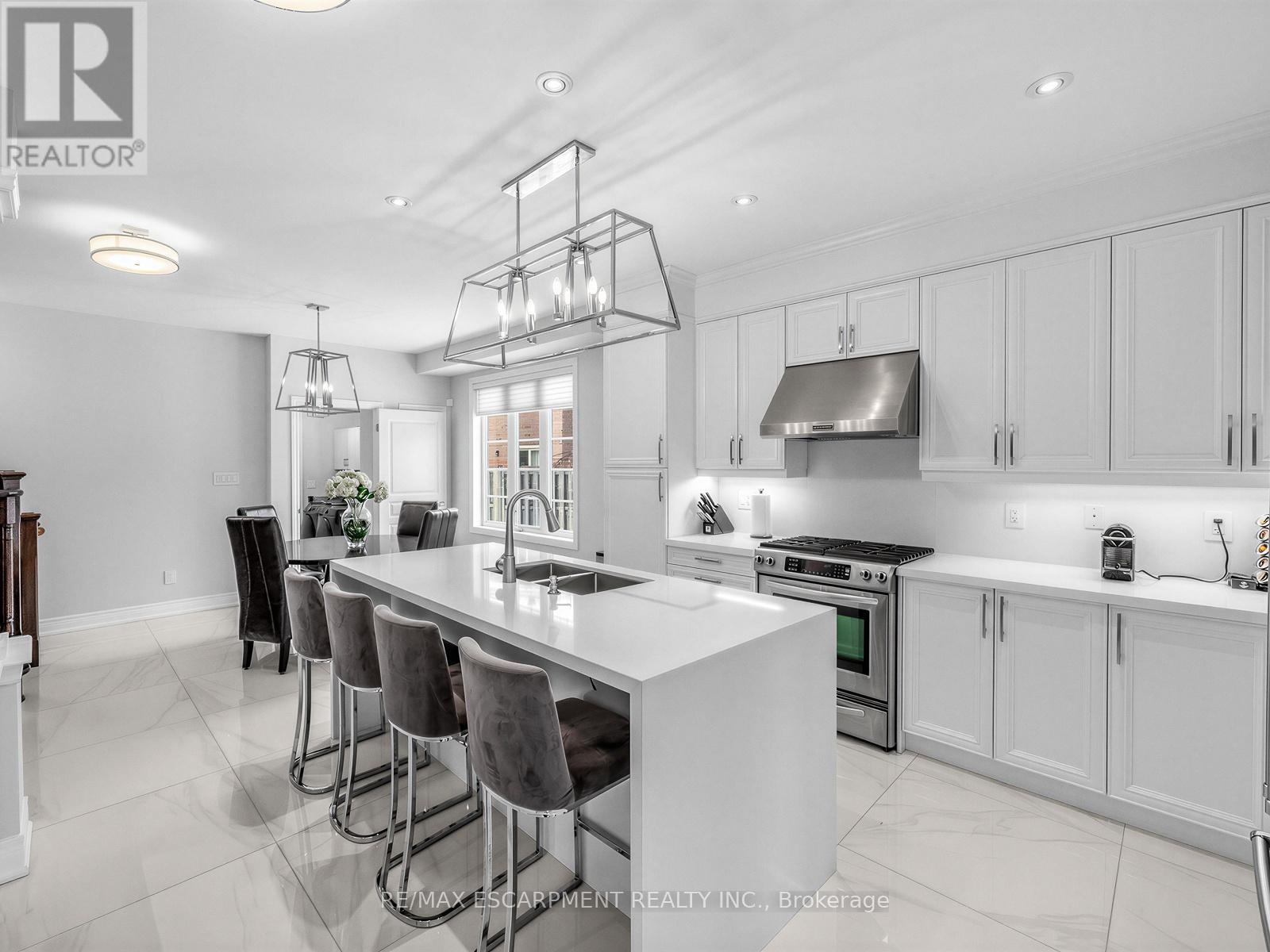 131 Robert Speck Parkway, Mississauga, Ontario  L4Z 0A6 - Photo 8 - W12820046