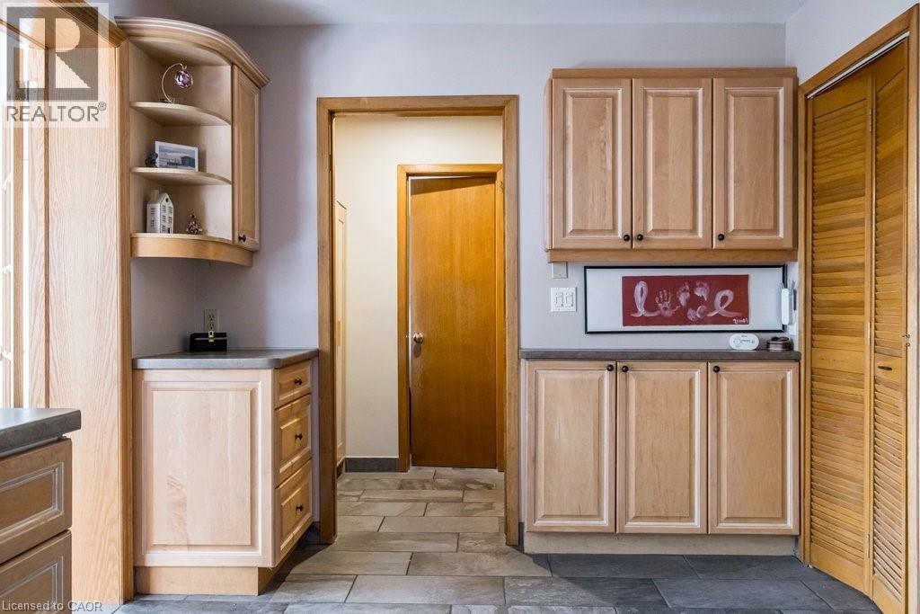 19 Chateau Court, Hamilton, Ontario  L9C 5P3 - Photo 20 - 40795764