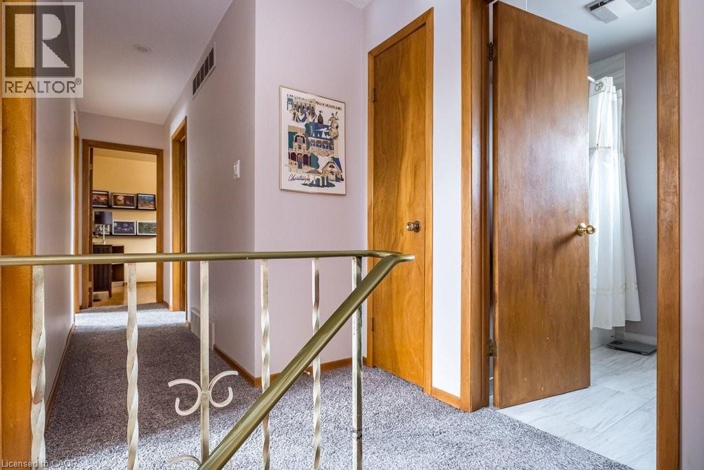 19 Chateau Court, Hamilton, Ontario  L9C 5P3 - Photo 23 - 40795764