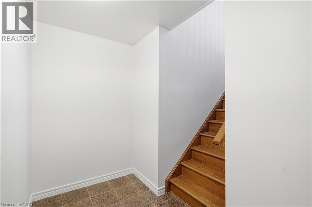 593 Rymal Road W, Hamilton, Ontario  L9B 1B7 - Photo 26 - 40803247