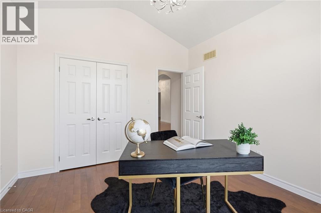 593 Rymal Road W, Hamilton, Ontario  L9B 1B7 - Photo 19 - 40803247