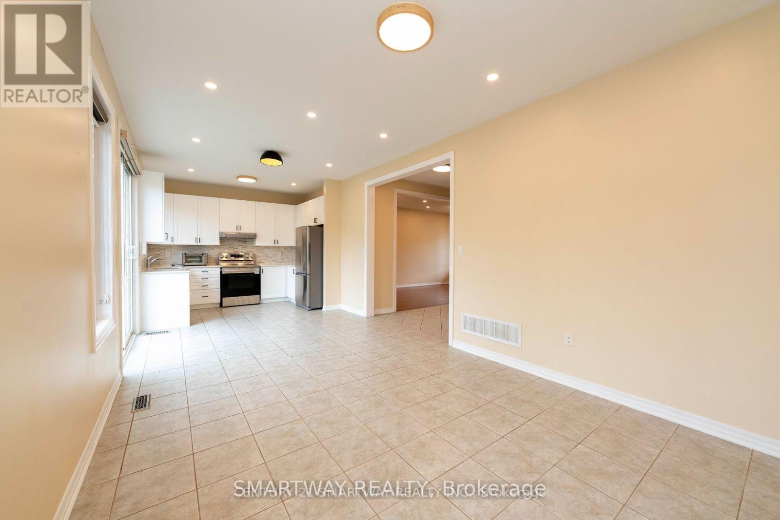 184 Montreal Circle, Hamilton, Ontario  L8E 0C6 - Photo 17 - X12819862