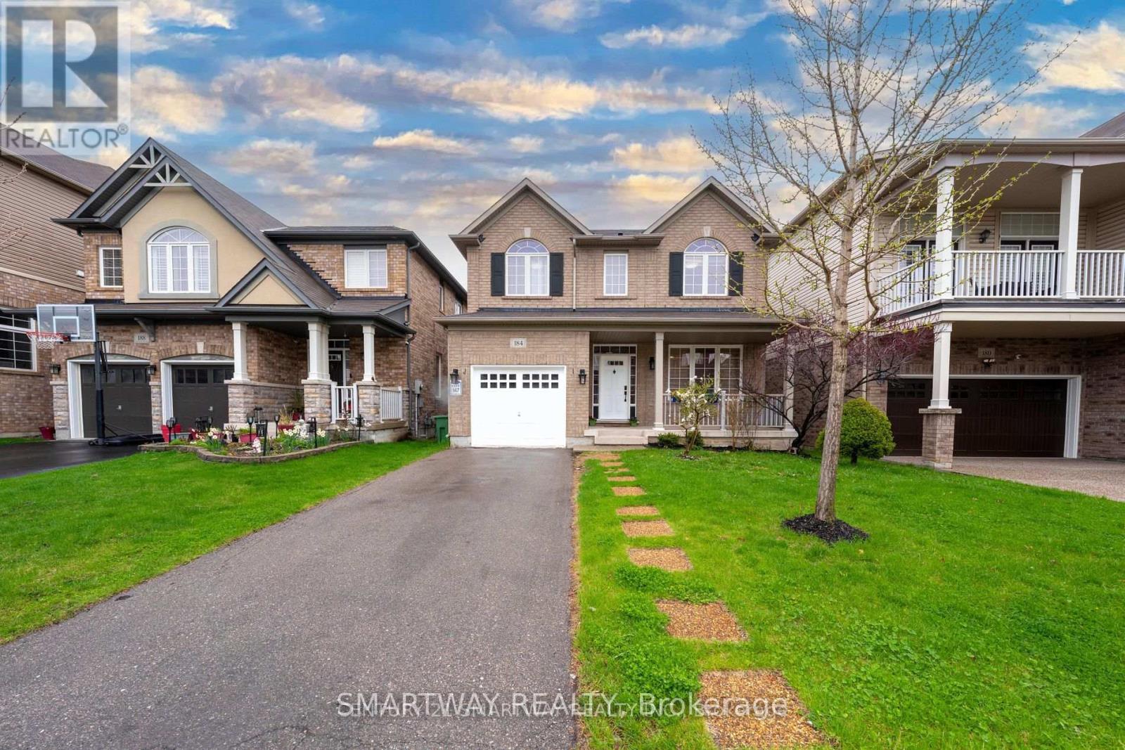 184 Montreal Circle, Hamilton, Ontario  L8E 0C6 - Photo 3 - X12819862