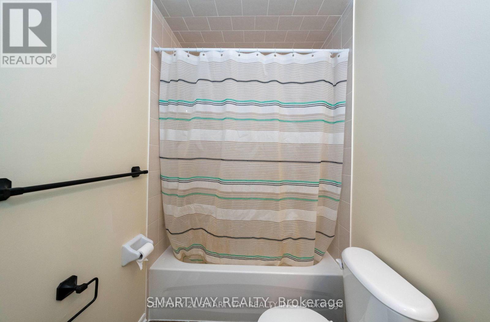 184 Montreal Circle, Hamilton, Ontario  L8E 0C6 - Photo 33 - X12819862