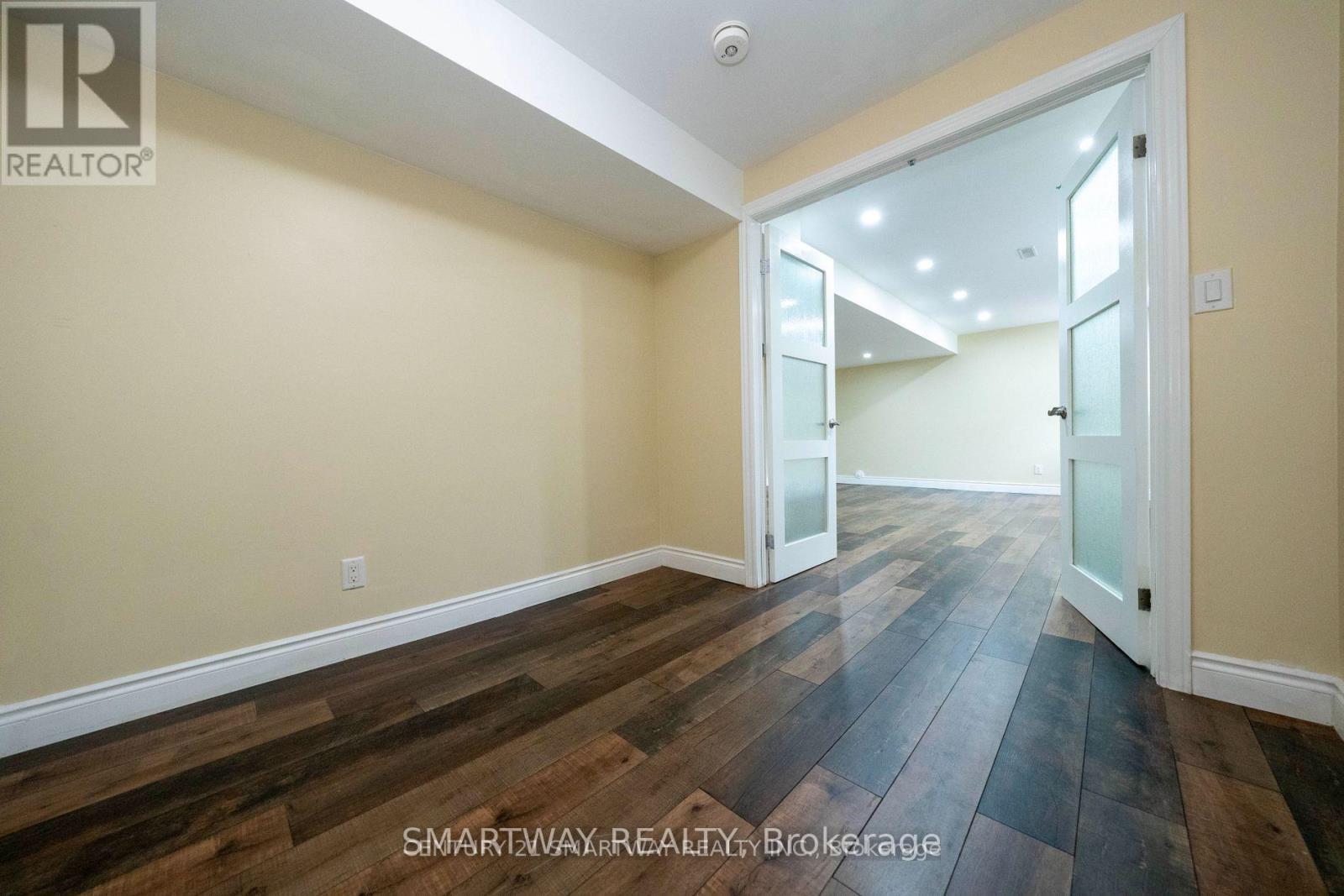 184 Montreal Circle, Hamilton, Ontario  L8E 0C6 - Photo 38 - X12819862