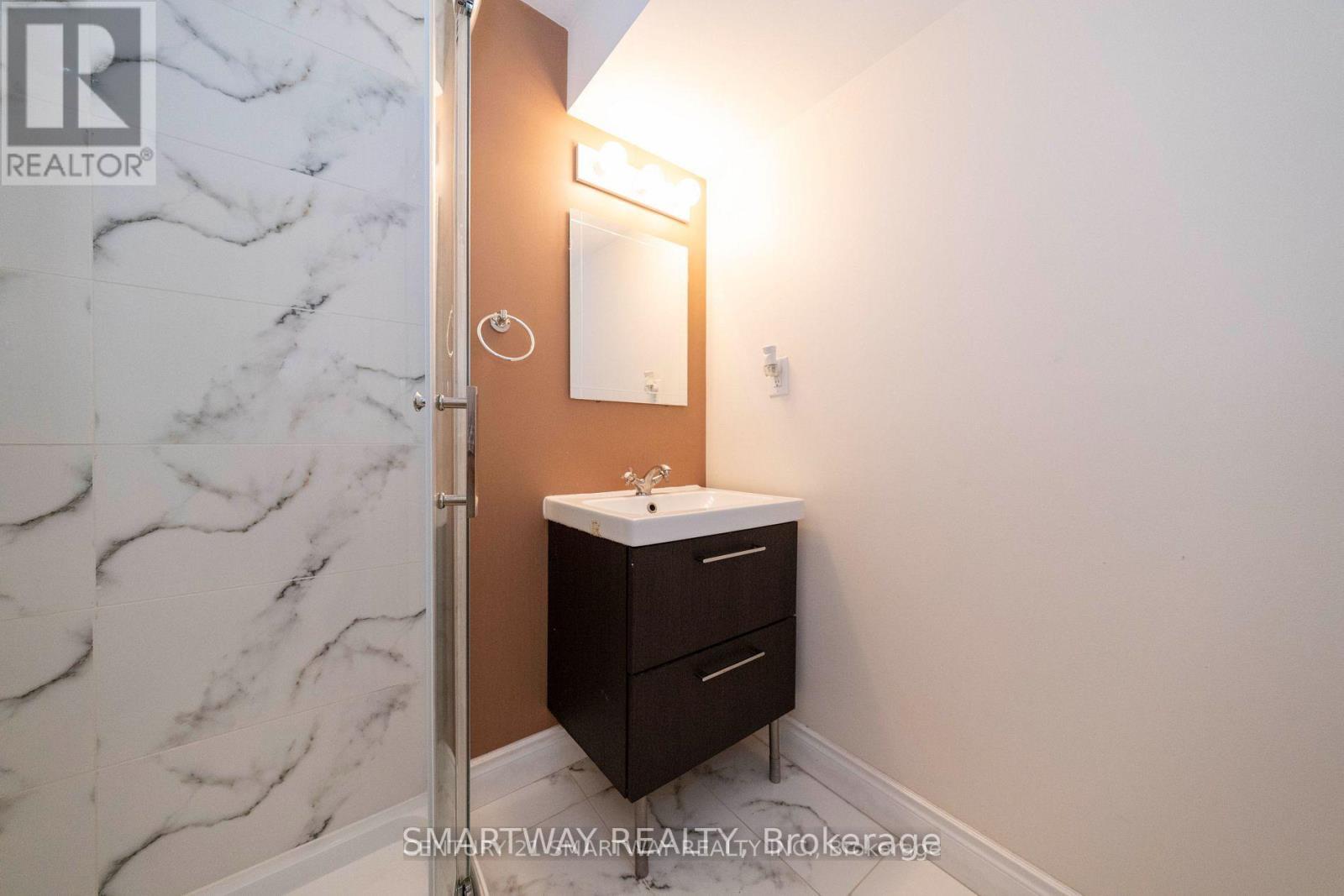 184 Montreal Circle, Hamilton, Ontario  L8E 0C6 - Photo 40 - X12819862