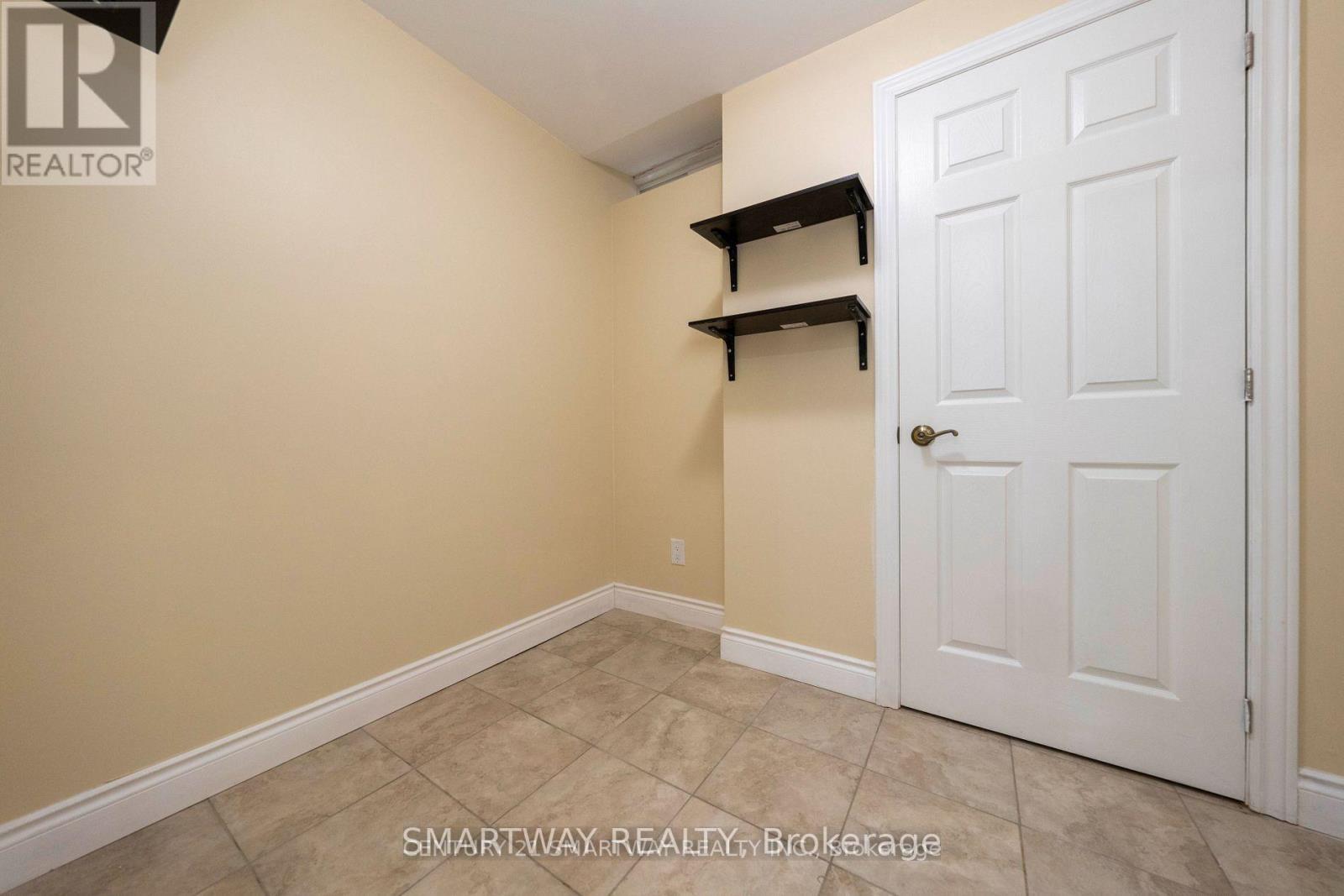 184 Montreal Circle, Hamilton, Ontario  L8E 0C6 - Photo 41 - X12819862