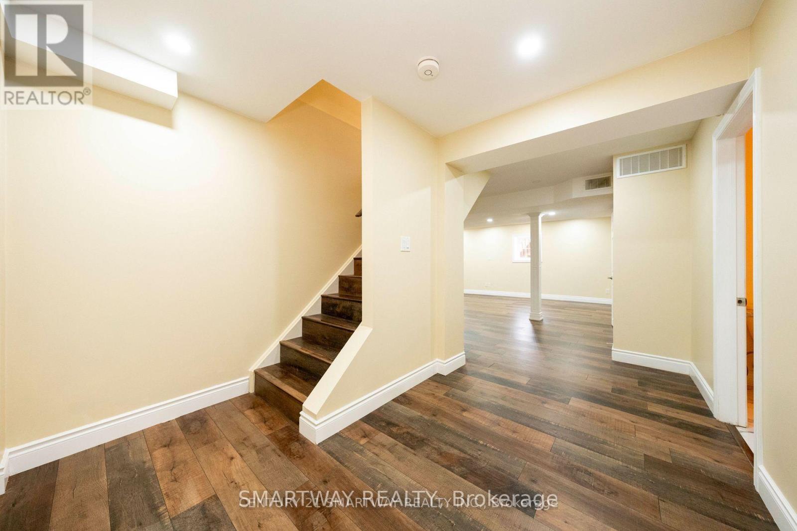 184 Montreal Circle, Hamilton, Ontario  L8E 0C6 - Photo 42 - X12819862