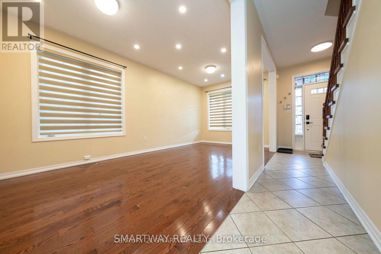 184 Montreal Circle, Hamilton, Ontario  L8E 0C6 - Photo 8 - X12819862