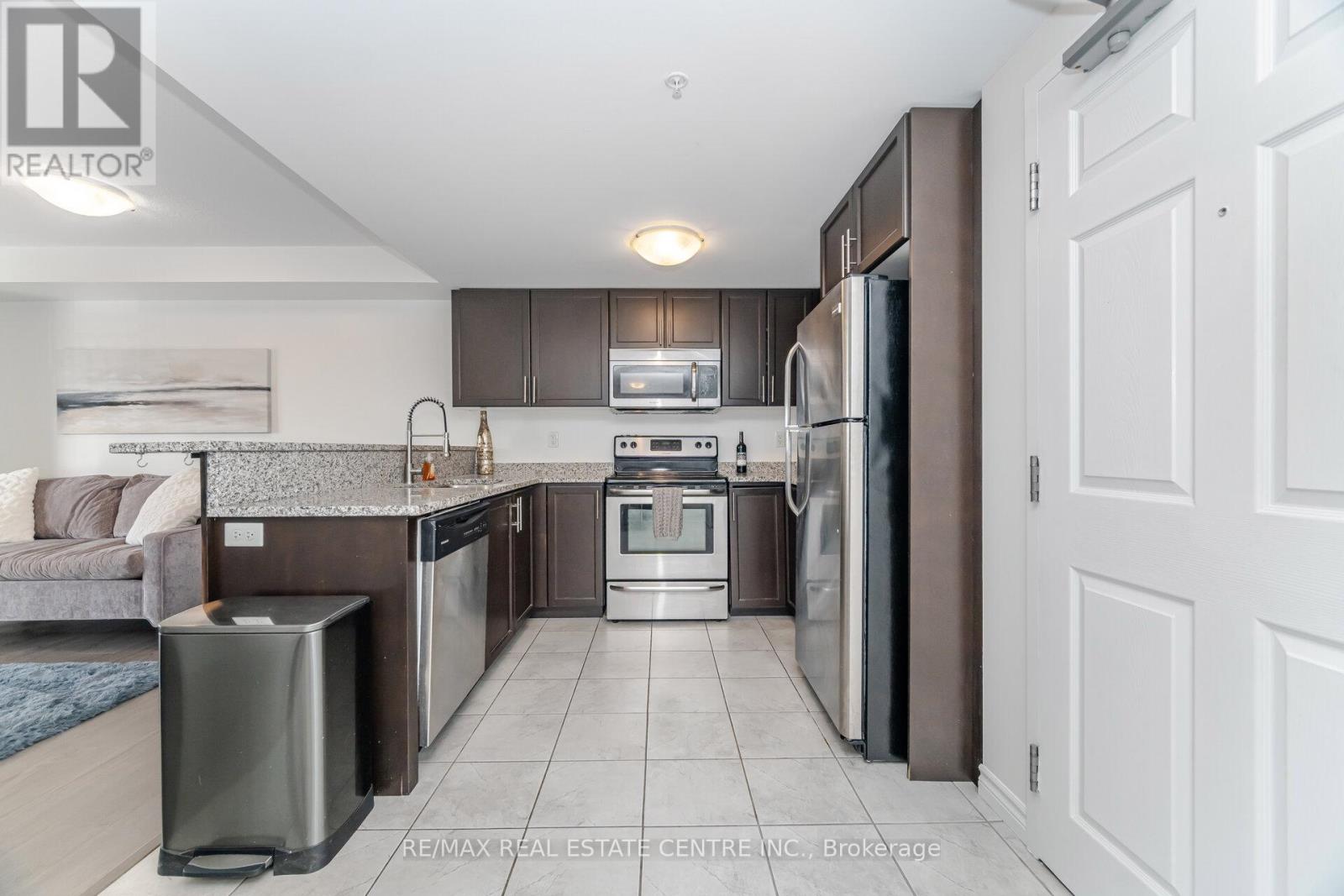 409 - 45 Kingsbury Square, Guelph (Pineridge/westminster Woods), Ontario  N1L 1C3 - Photo 6 - X12819866