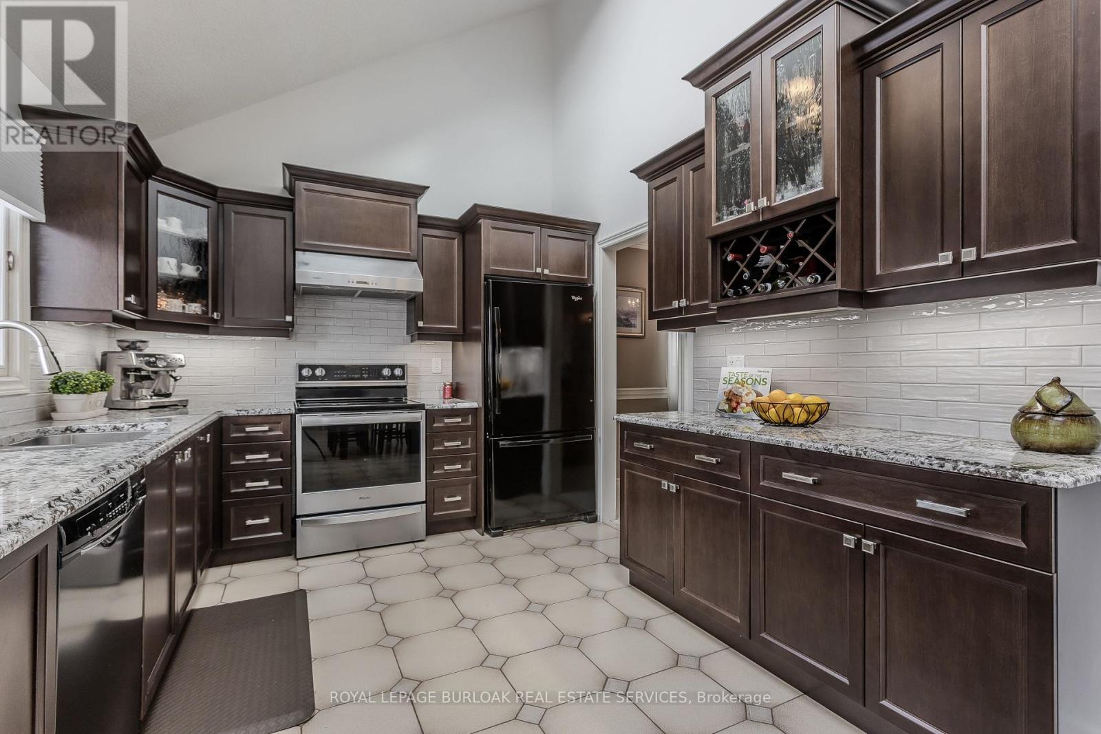 21 Isidore Place, Hamilton, Ontario  L8J 2P2 - Photo 13 - X12819888