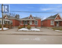 13 SALISBURY AVENUE, Brantford, Ontario