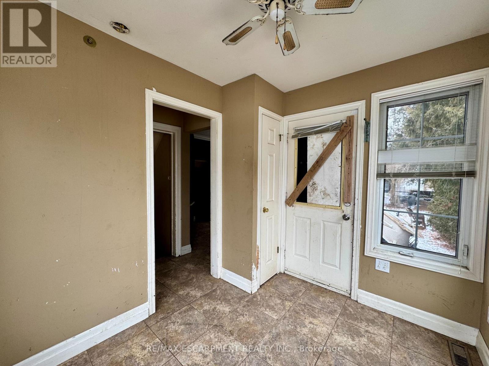 12 Spruce Street, St. Thomas, Ontario  N5R 1N5 - Photo 10 - X12819990