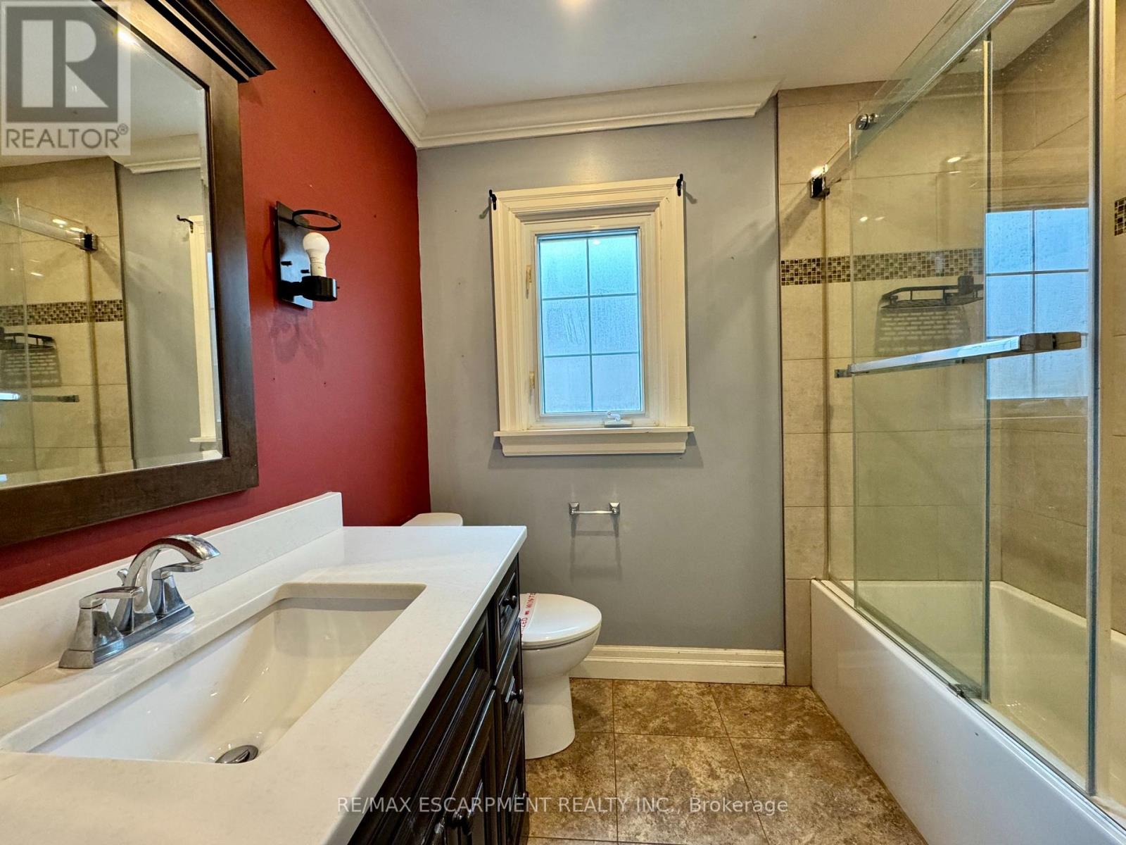 12 Spruce Street, St. Thomas, Ontario  N5R 1N5 - Photo 14 - X12819990