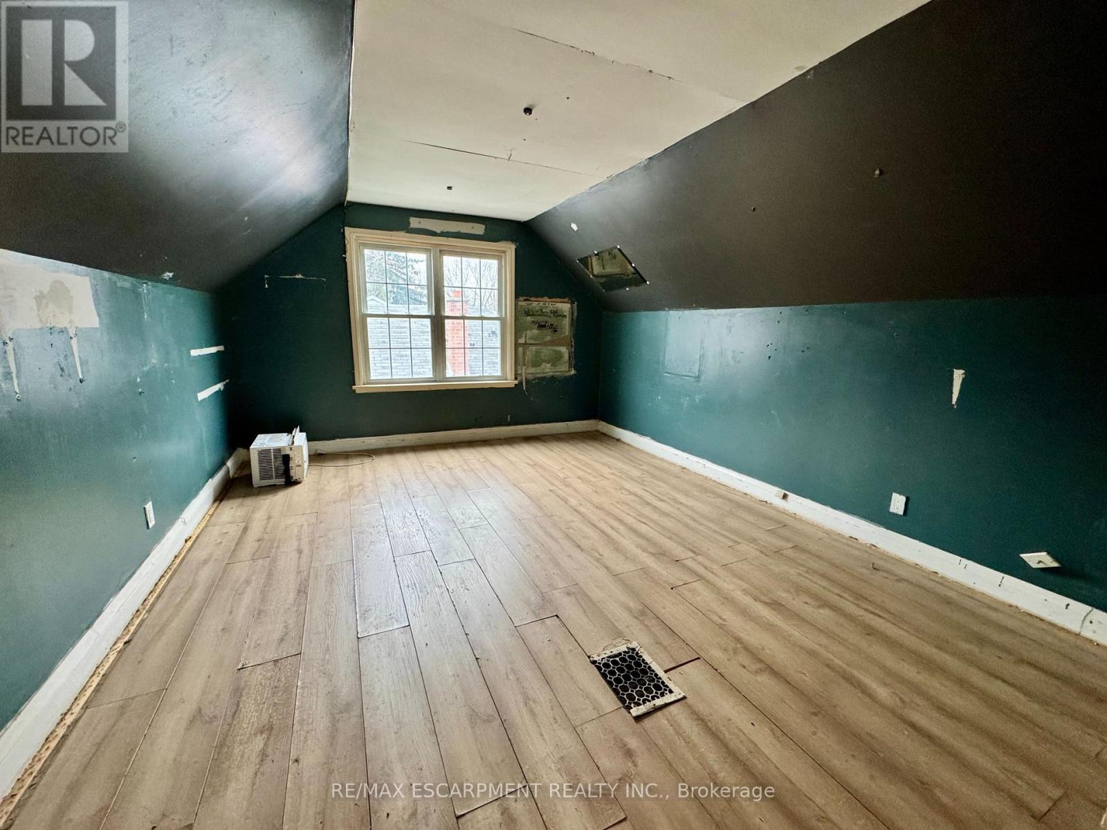 12 Spruce Street, St. Thomas, Ontario  N5R 1N5 - Photo 22 - X12819990