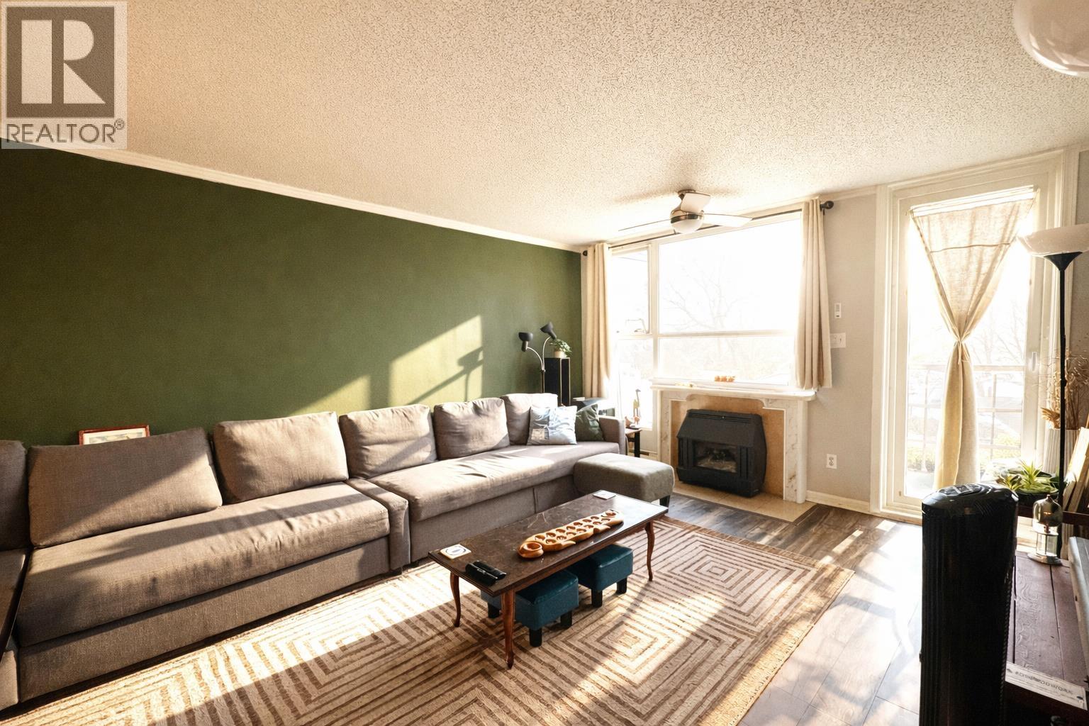 305 1250 QUAYSIDE DRIVE, New Westminster, British Columbia