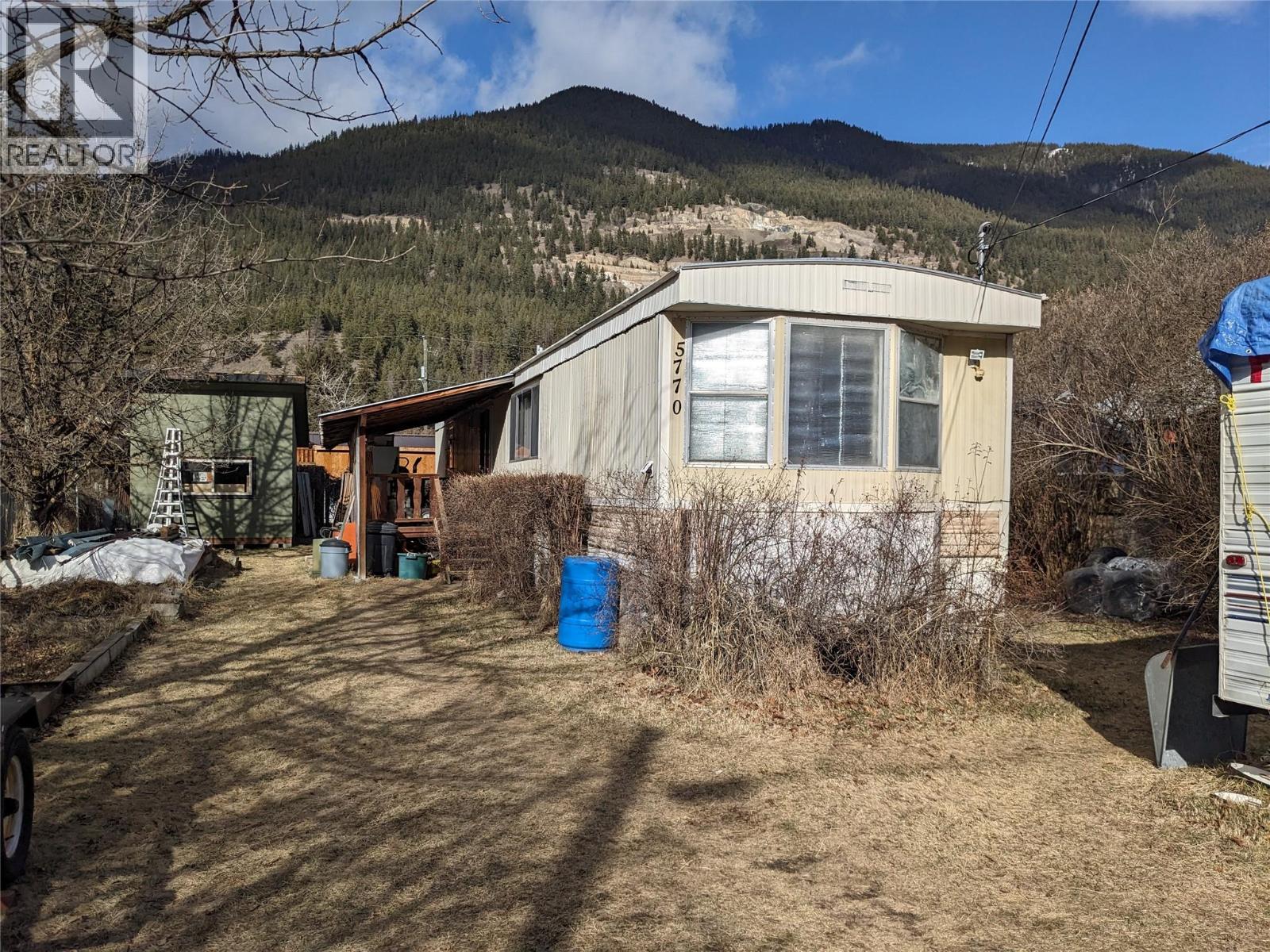 5770 Ponderosa Road, Falkland, British Columbia  V0E 1W0 - Photo 19 - 10376946