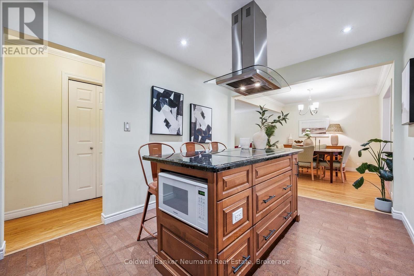 21 Oriole Crescent, Guelph, Ontario  N1G 1J5 - Photo 16 - X12801020