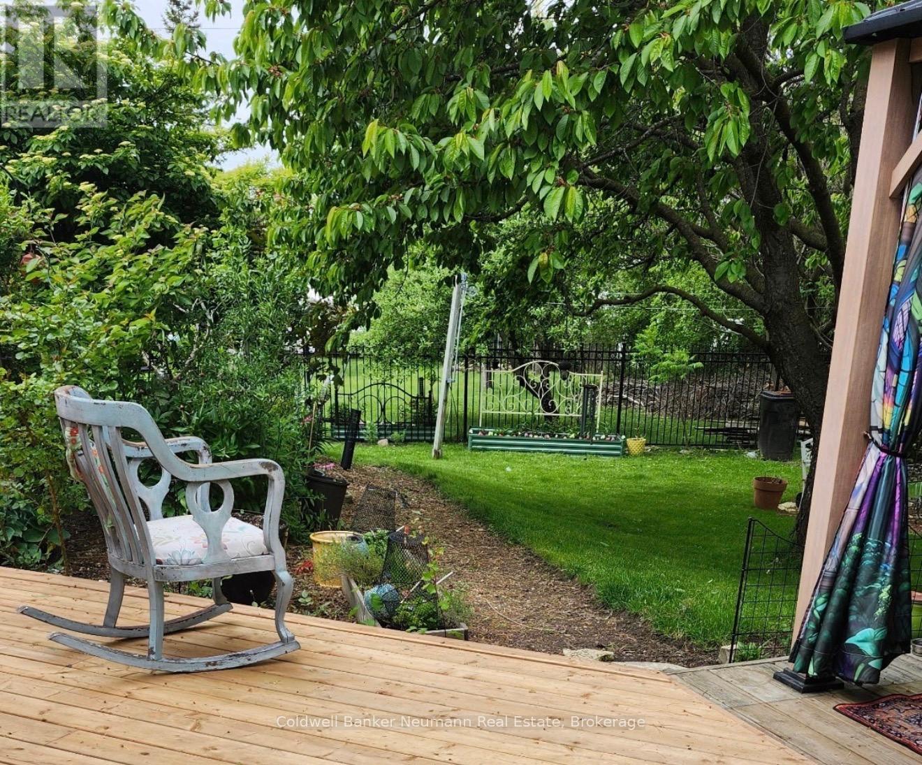 21 Oriole Crescent, Guelph, Ontario  N1G 1J5 - Photo 48 - X12801020