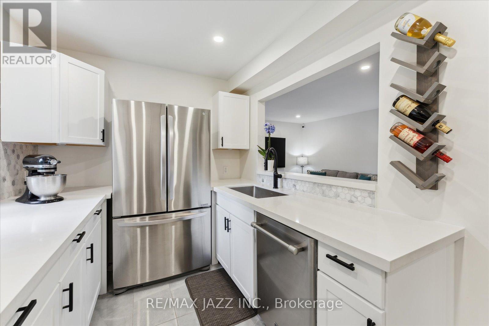 40 - 103 Dovedale Drive, Whitby (Downtown Whitby), Ontario  L1N 1Z7 - Photo 20 - E12820186