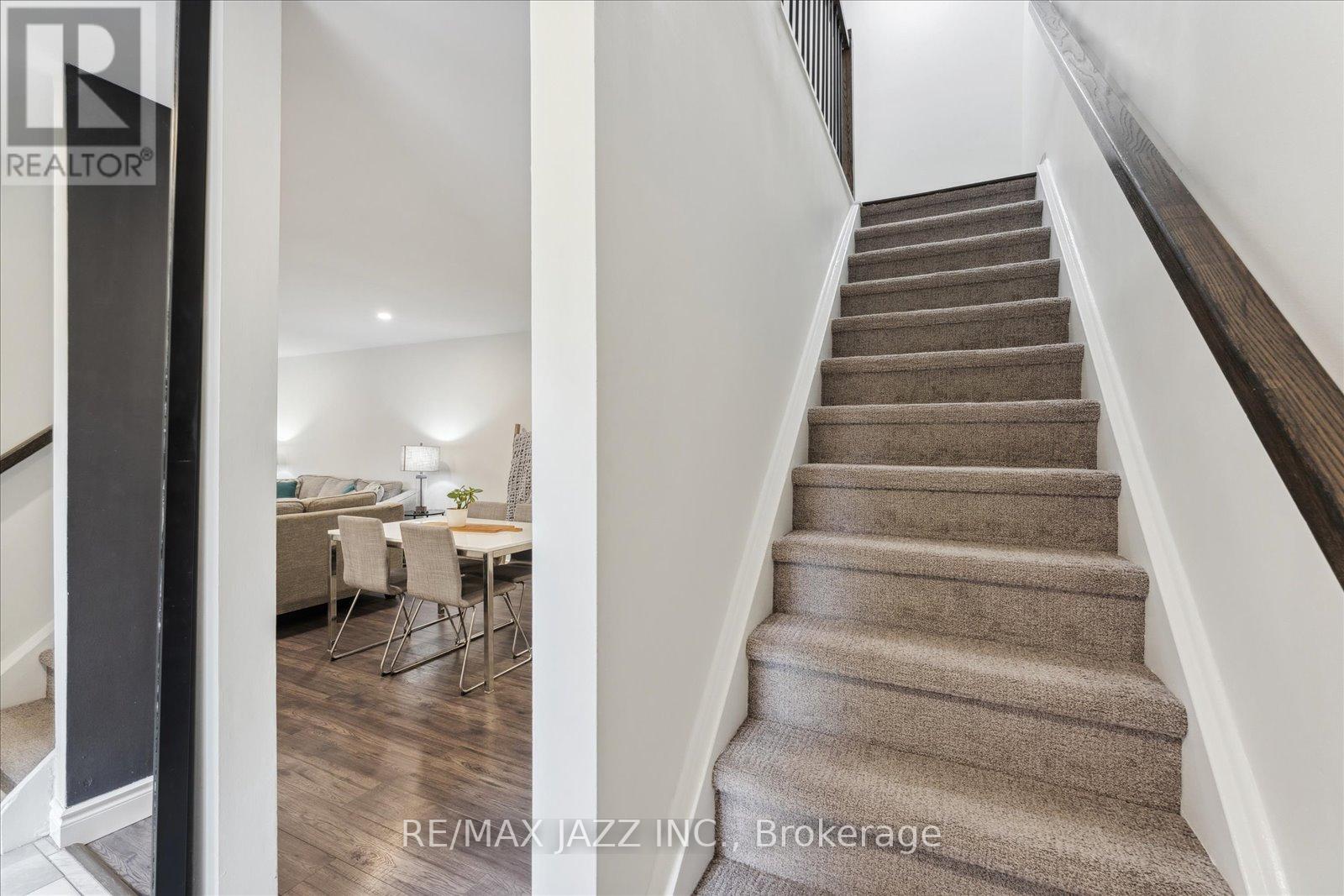 40 - 103 Dovedale Drive, Whitby (Downtown Whitby), Ontario  L1N 1Z7 - Photo 23 - E12820186