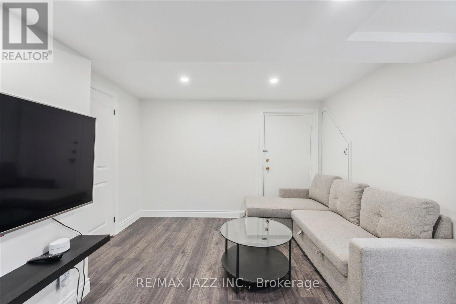 40 - 103 Dovedale Drive, Whitby (Downtown Whitby), Ontario  L1N 1Z7 - Photo 33 - E12820186