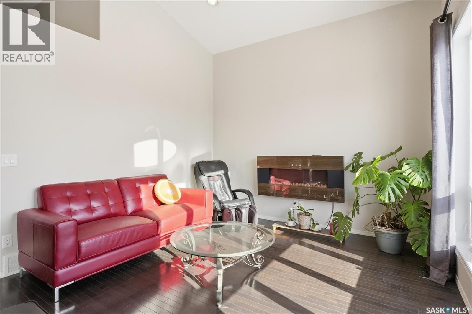 1018 Rempel Way, Saskatoon, Saskatchewan  S7T 0M6 - Photo 6 - SK029132