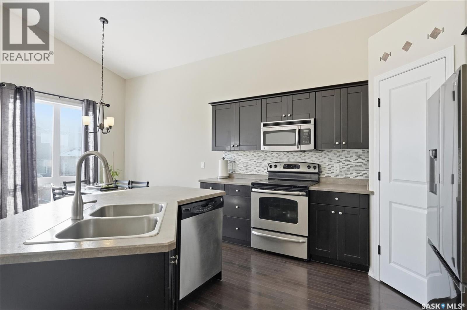 1018 Rempel Way, Saskatoon, Saskatchewan  S7T 0M6 - Photo 11 - SK029132