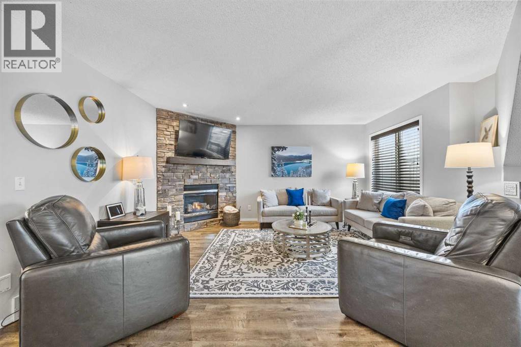 390 Cove Road, Chestermere, Alberta  T1X 1J6 - Photo 19 - A2287143