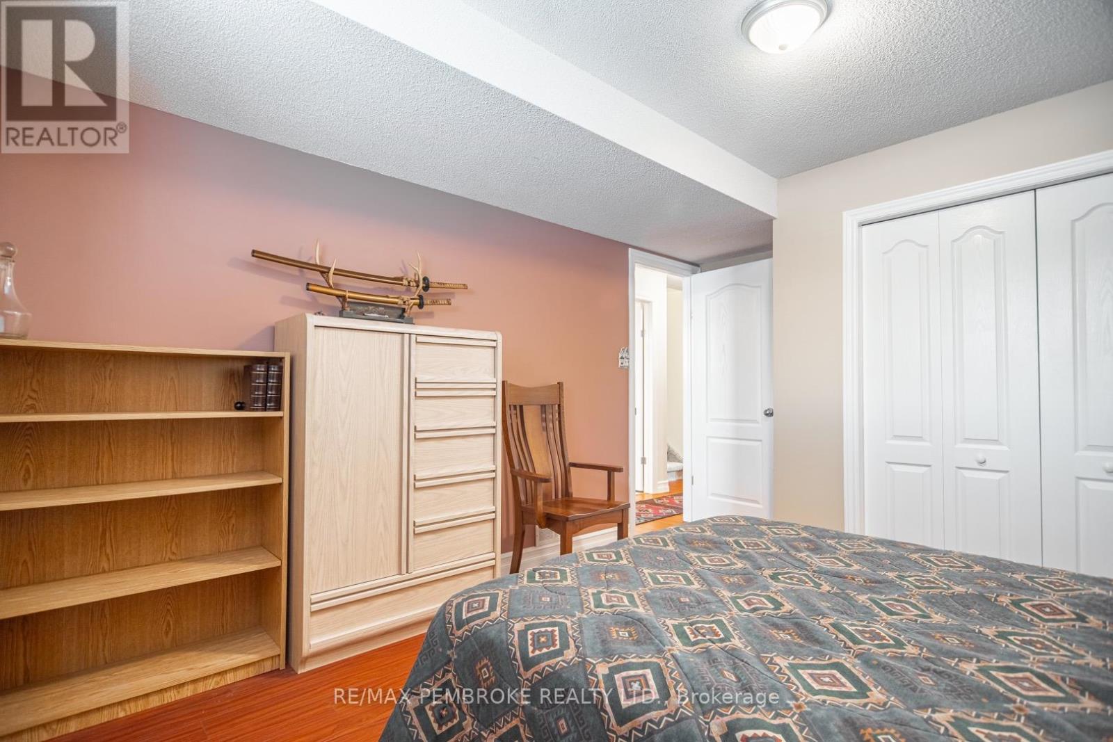 193 D'youville Drive, Pembroke, Ontario  K8A 8R5 - Photo 25 - X12820176