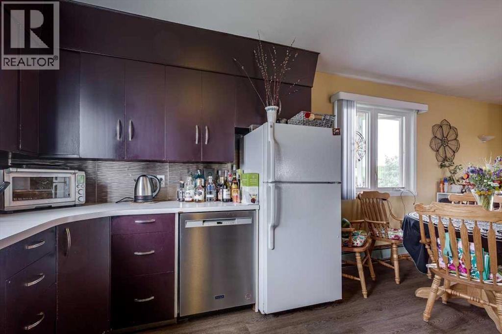 334078 Range Road 241, Rural Kneehill County, Alberta T0M 2C0 - Photo 13 - A2288095