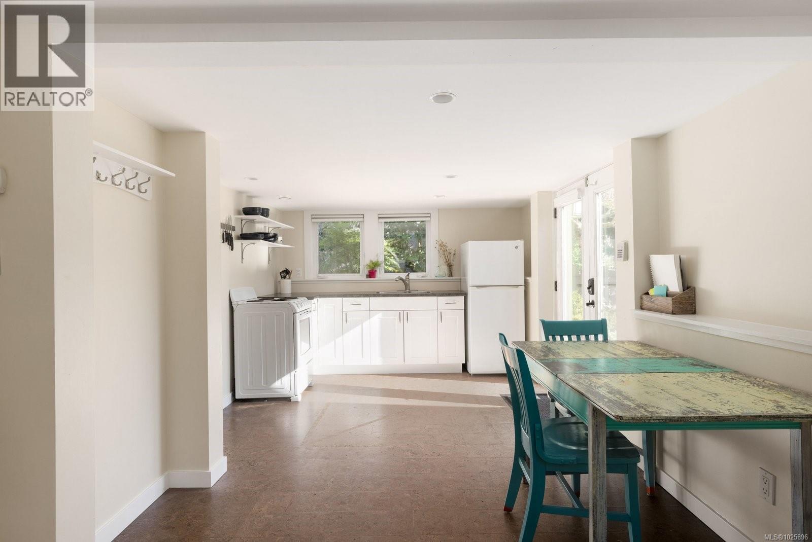 2231 Windsor Rd, Oak Bay, British Columbia  V8S 3C8 - Photo 33 - 1025896