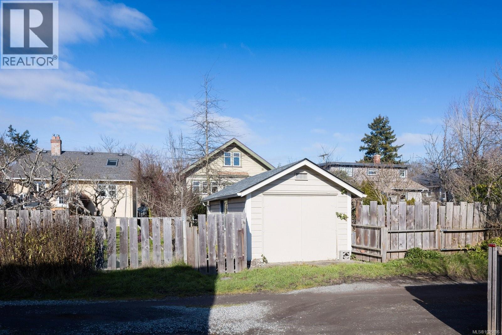 2231 Windsor Rd, Oak Bay, British Columbia  V8S 3C8 - Photo 45 - 1025896