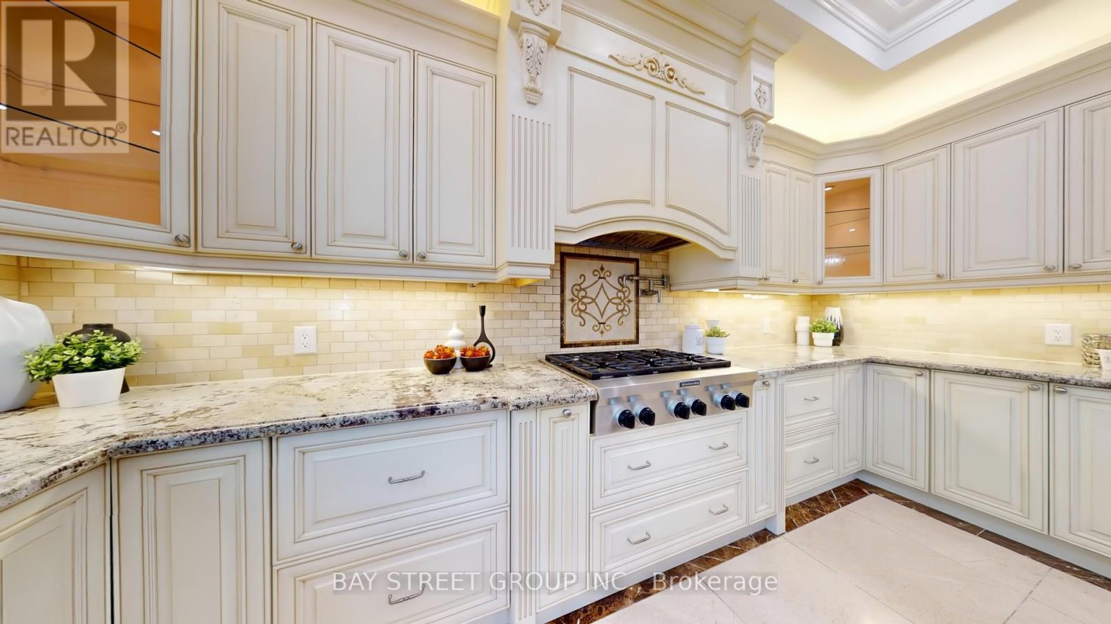 112 Centre Avenue, Toronto, Ontario  M2M 2L8 - Photo 15 - C12820084