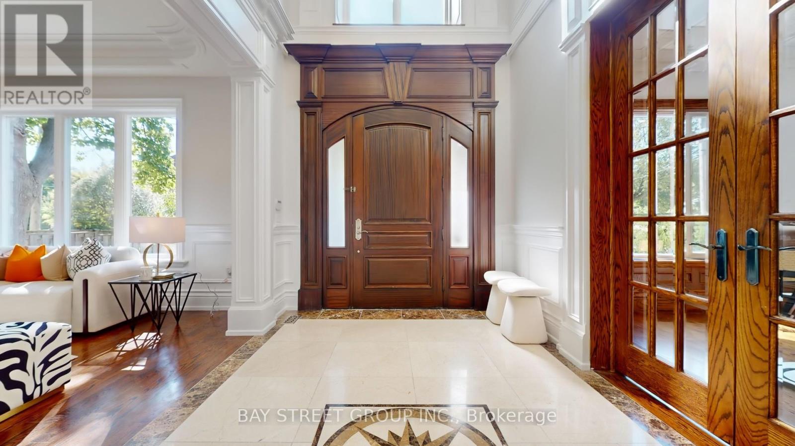 112 Centre Avenue, Toronto, Ontario  M2M 2L8 - Photo 3 - C12820084