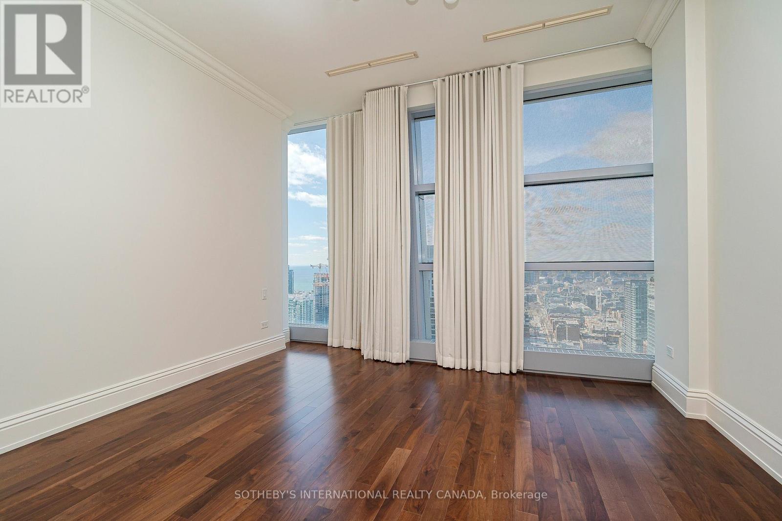 4201 - 183 Wellington Street W, Toronto (Waterfront Communities), Ontario  M4S 3H8 - Photo 17 - C12820104