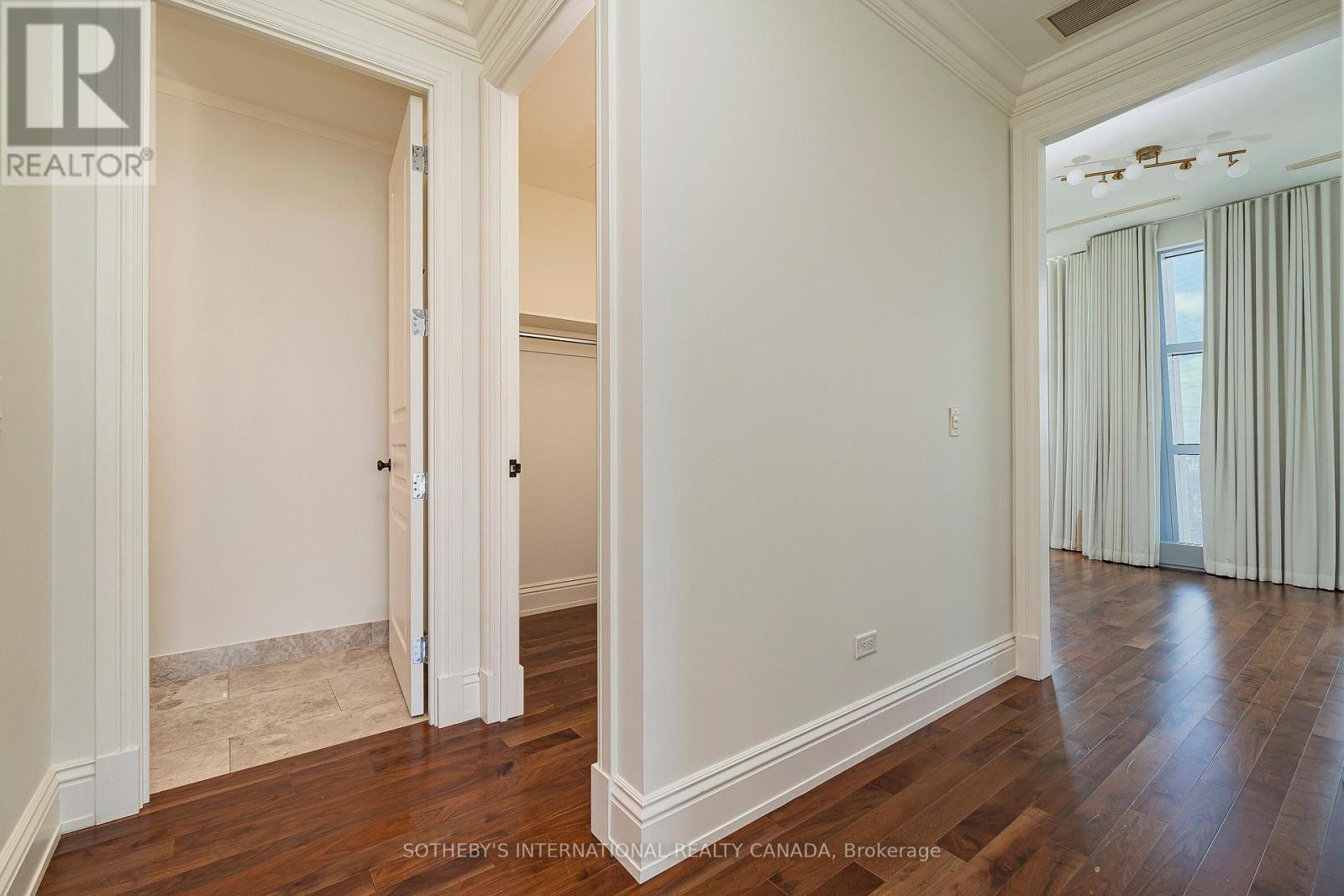 4201 - 183 Wellington Street W, Toronto (Waterfront Communities), Ontario  M4S 3H8 - Photo 19 - C12820104