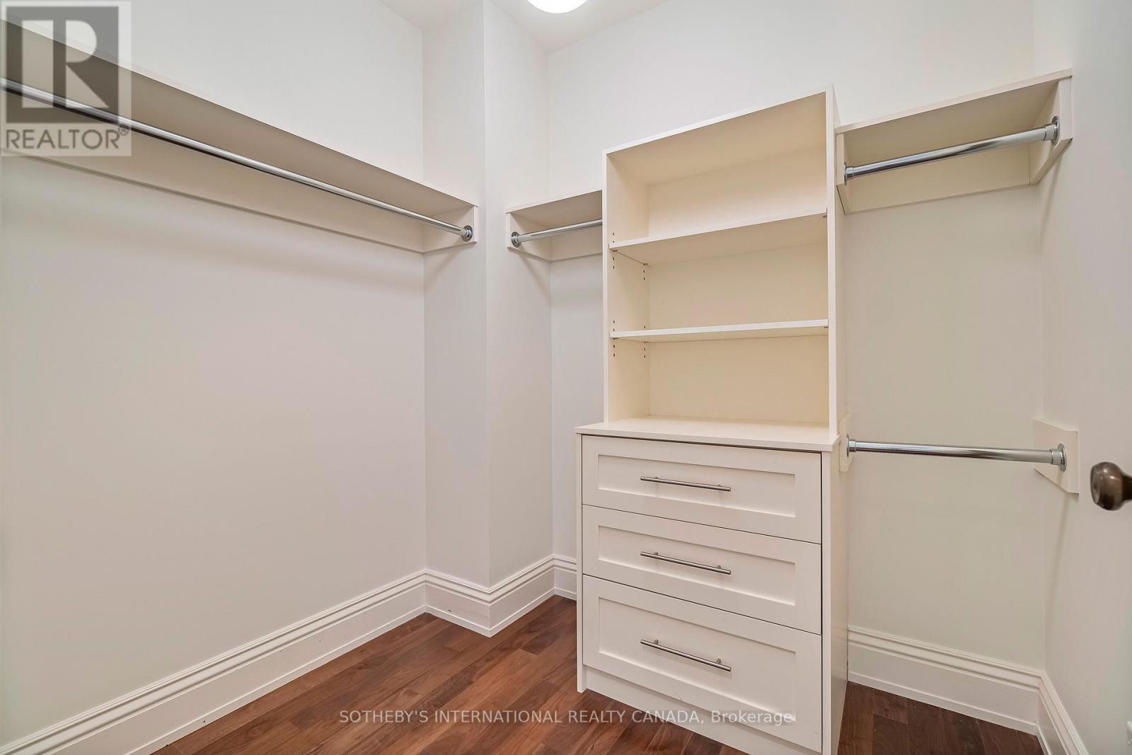 4201 - 183 Wellington Street W, Toronto (Waterfront Communities), Ontario  M4S 3H8 - Photo 20 - C12820104