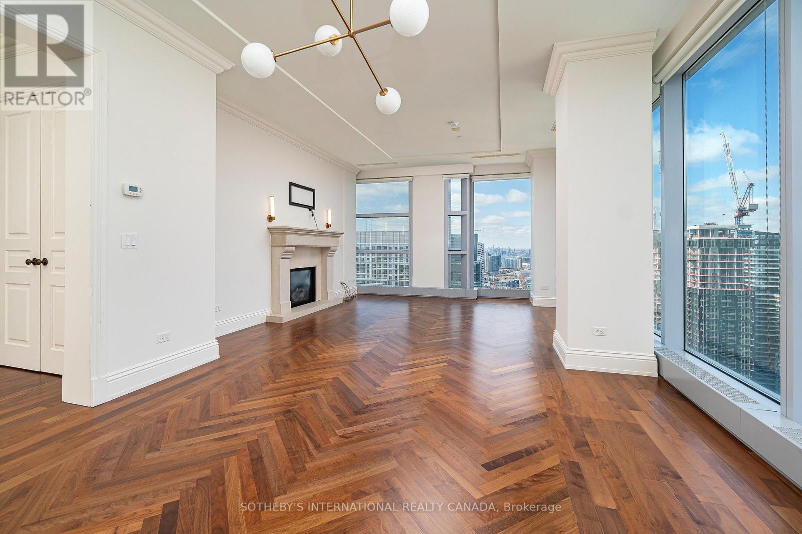 4201 - 183 Wellington Street W, Toronto (Waterfront Communities), Ontario  M4S 3H8 - Photo 5 - C12820104